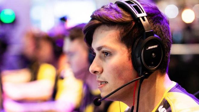 场景也能无 场景也能无